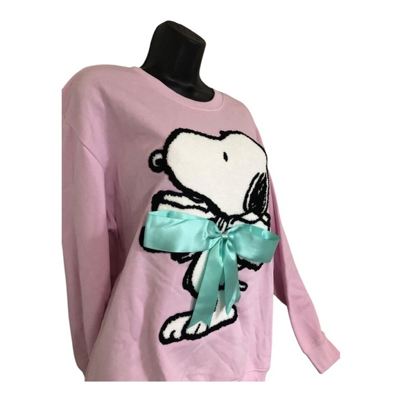 Peanuts Snoopy with oversized blue satin bow pink sweatshirt size large new - Picture 14 of 15